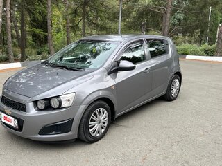 2012 Chevrolet Aveo II, серый, 900000 рублей, вид 1