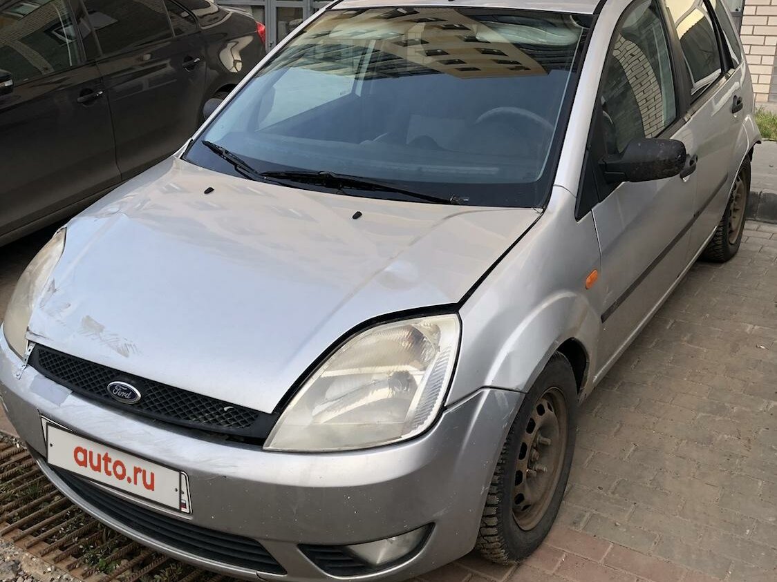 Купить б/у Ford Fiesta Mk5 1.4 AMT (80 л.с.) бензин робот в Кирове ...