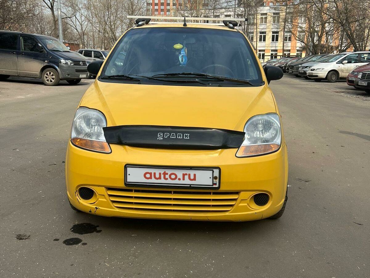 Купить б/у Chevrolet Spark II 0.8 AT (52 л.с.) бензин автомат в Москве ...