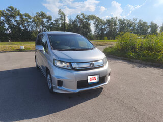 2014 Honda Freed Spike I Рестайлинг 2, серебристый, 1300000 рублей, вид 1