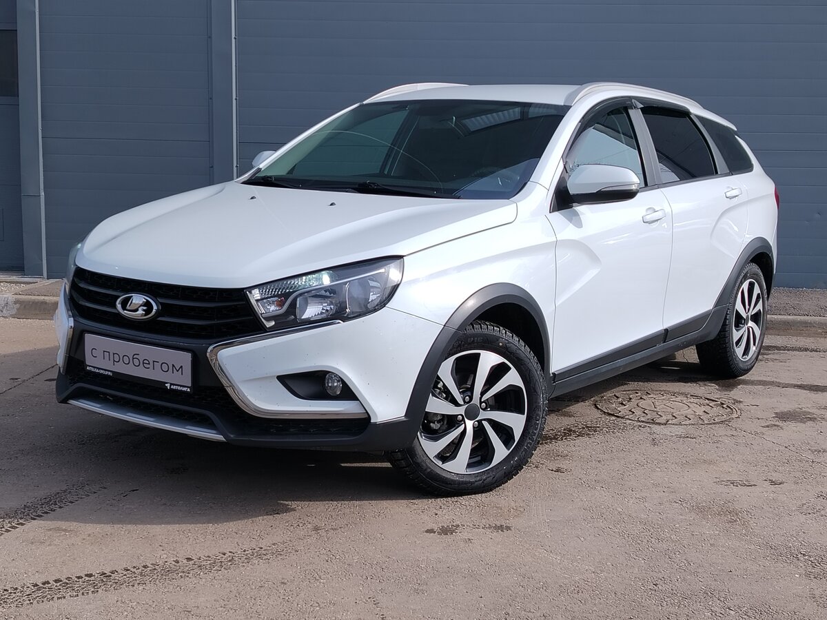 Купить б/у Lada (ВАЗ) Vesta I SW Cross 1.6 MT (106 л.с.) бензин ...