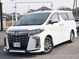 2021 Toyota Alphard III Рестайлинг, белый, 2890000 рублей, вид 1