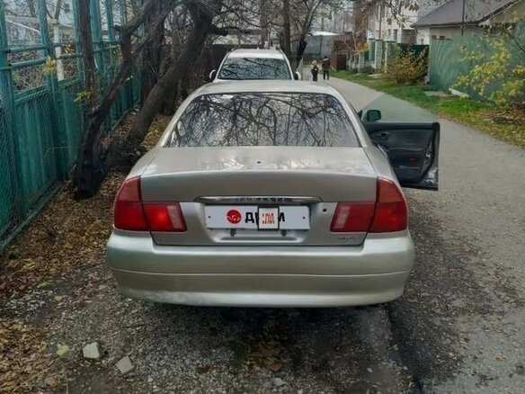 Купить б/у Mitsubishi Diamante II 2.5 AT (175 л.с.) бензин автомат в ...