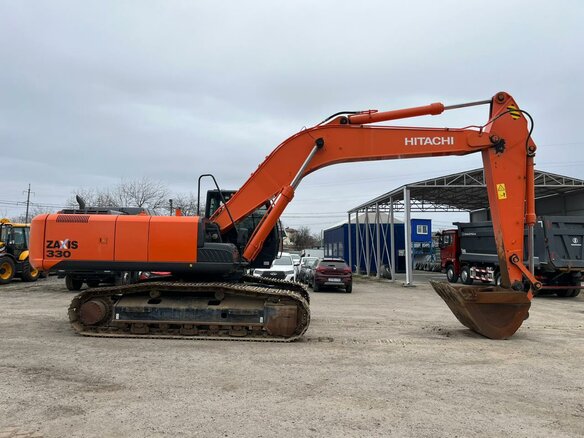 2018 Hitachi ZX330, оранжевый, 14700000 рублей - вид 4