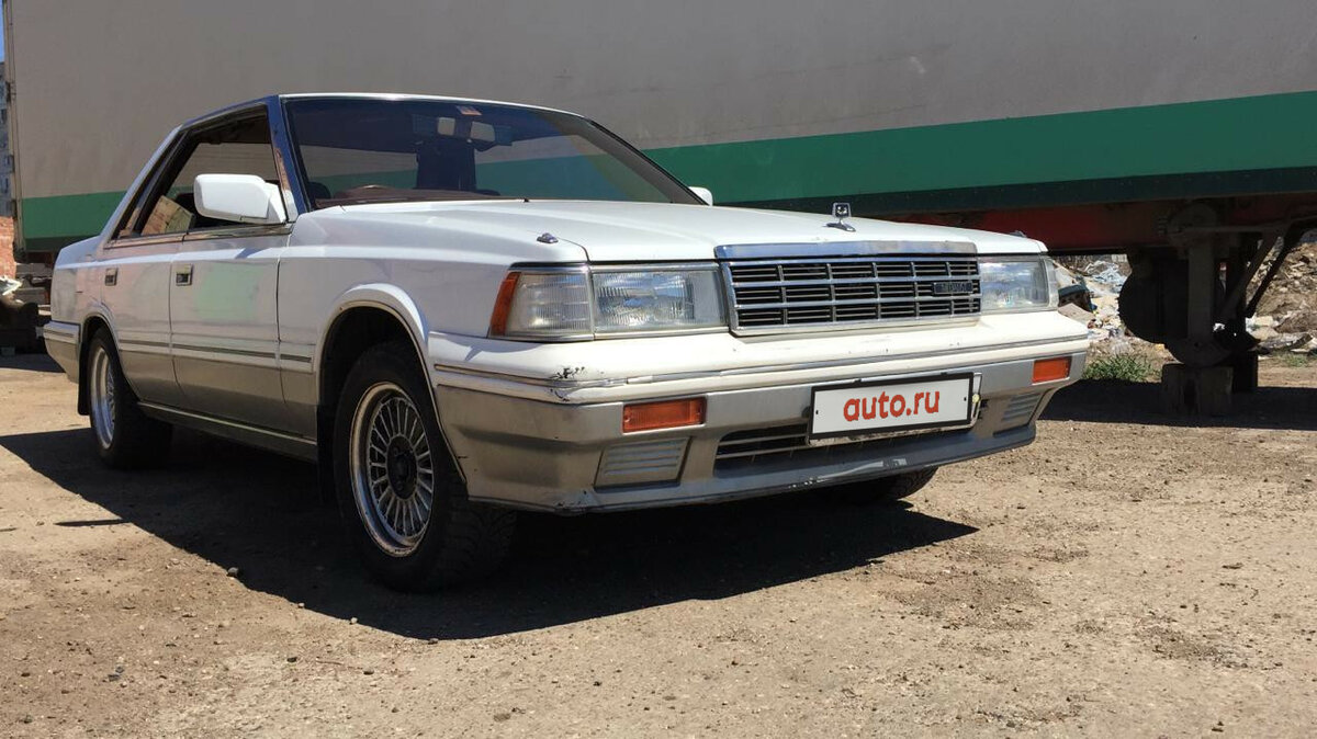 Ниссан laurel c32