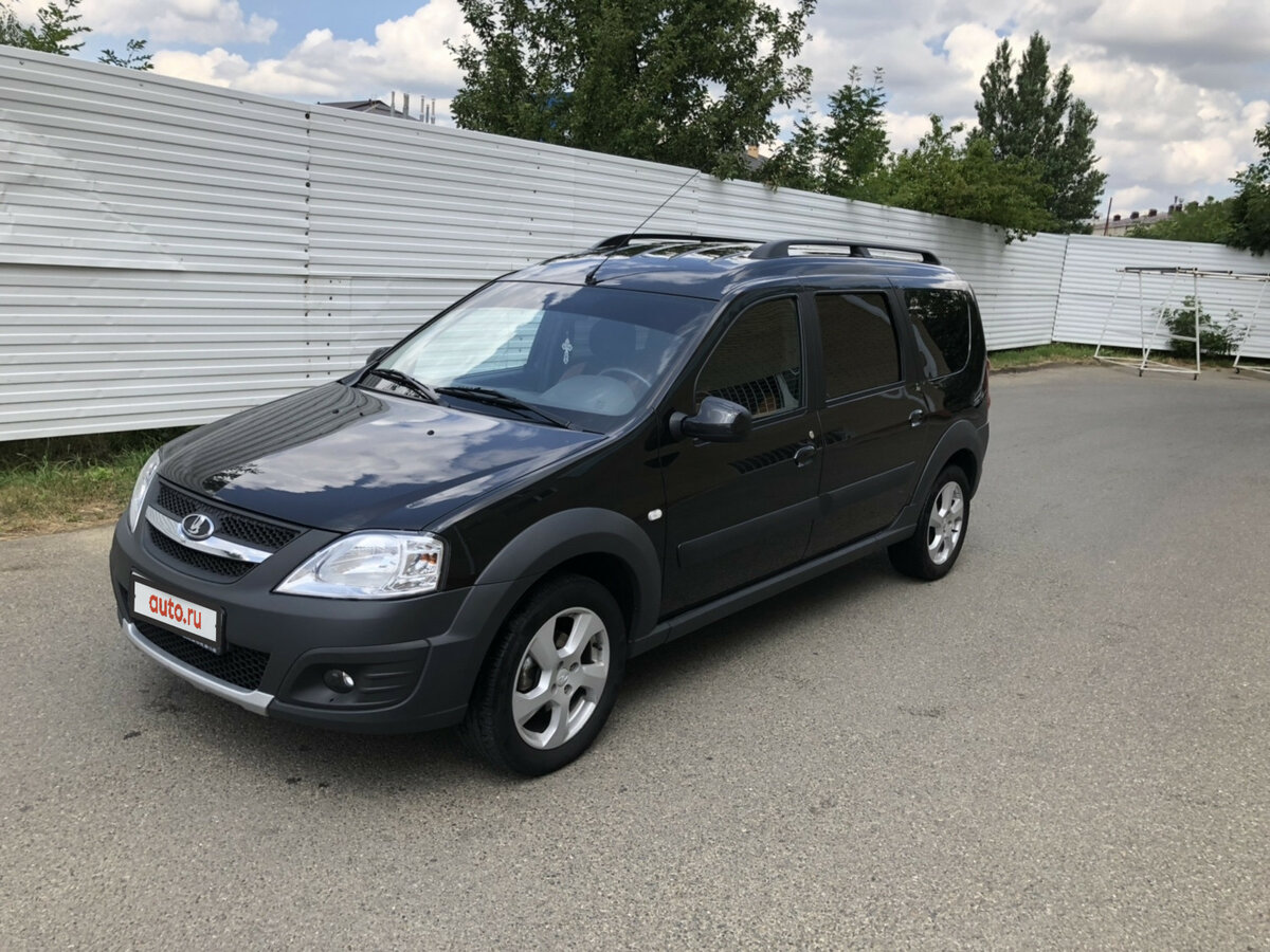 Лада Ларгус черный