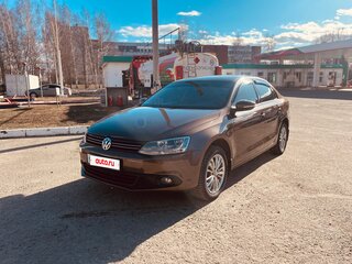 2011 Volkswagen Jetta VI, коричневый, 950000 рублей, вид 1