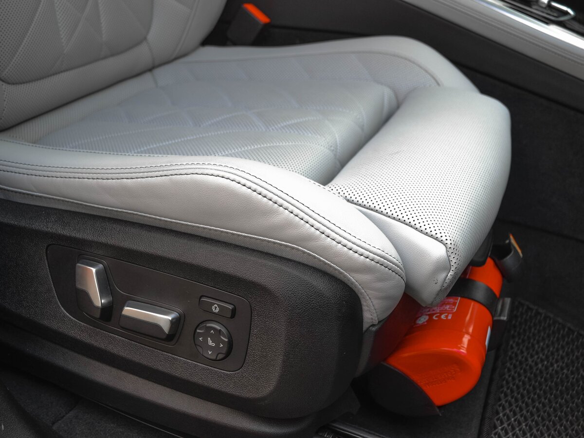 BMW X5 - фото 15