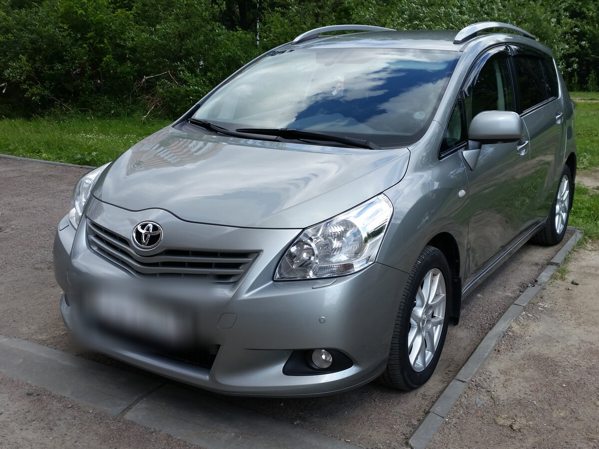 Toyota Verso 2010