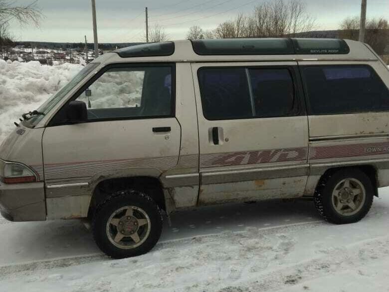 Toyota Town Ace 1990