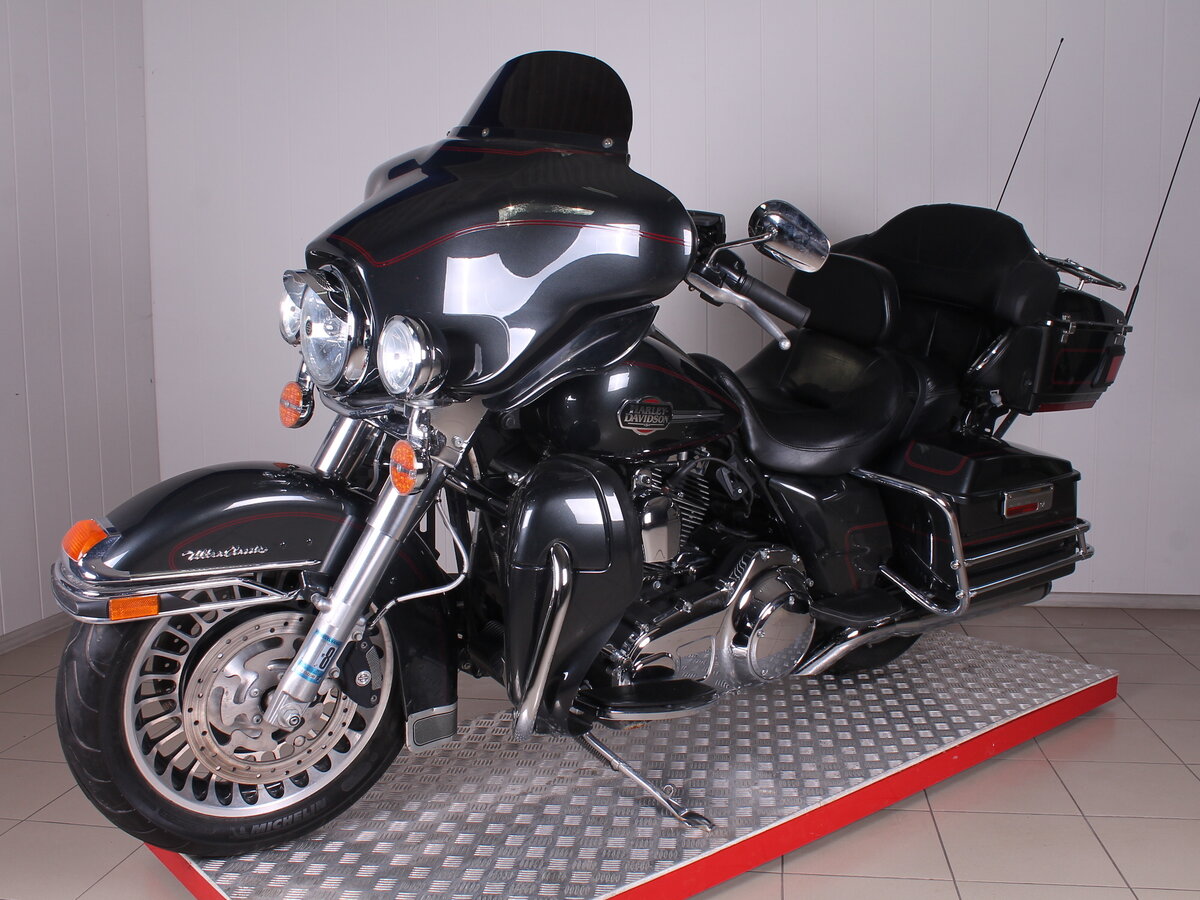 Harley Davidson FLHTCU Ultra Classic Electra Glide