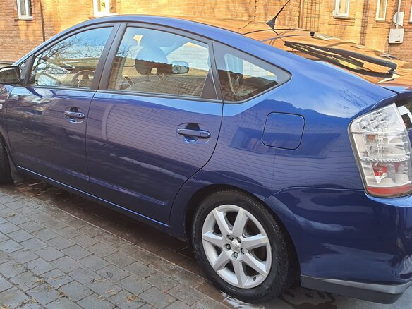 2008 Toyota Prius II Рестайлинг (XW20), синий, 700000 рублей - вид 9