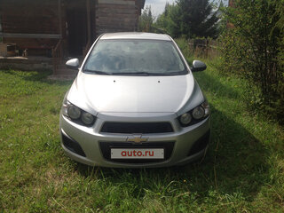 2012 Chevrolet Aveo II, серебристый, 570000 рублей, вид 1