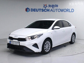 2022 Kia K3 II Рестайлинг, белый, 1370050 рублей, вид 1