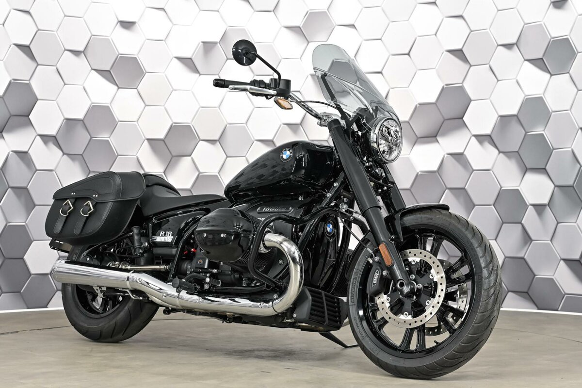 BMW R18