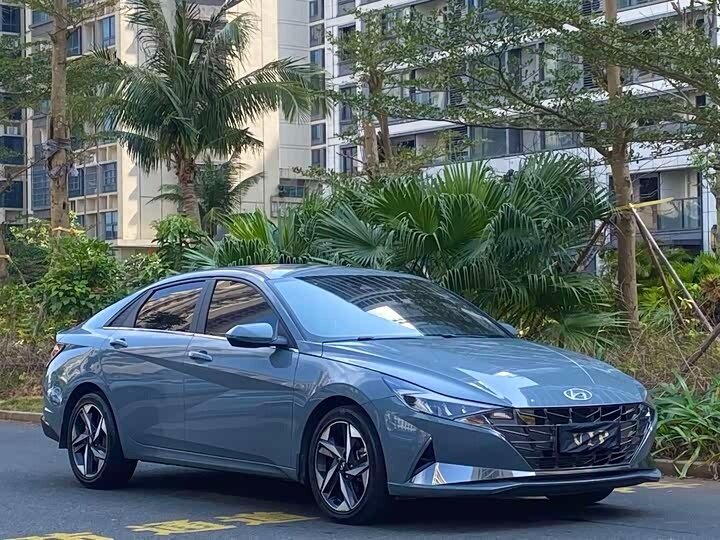 Hyundai Elantra VII (CN7)