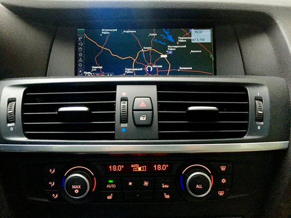 2011 BMW X3 30d xDrive II (F25), бежевый - вид 6