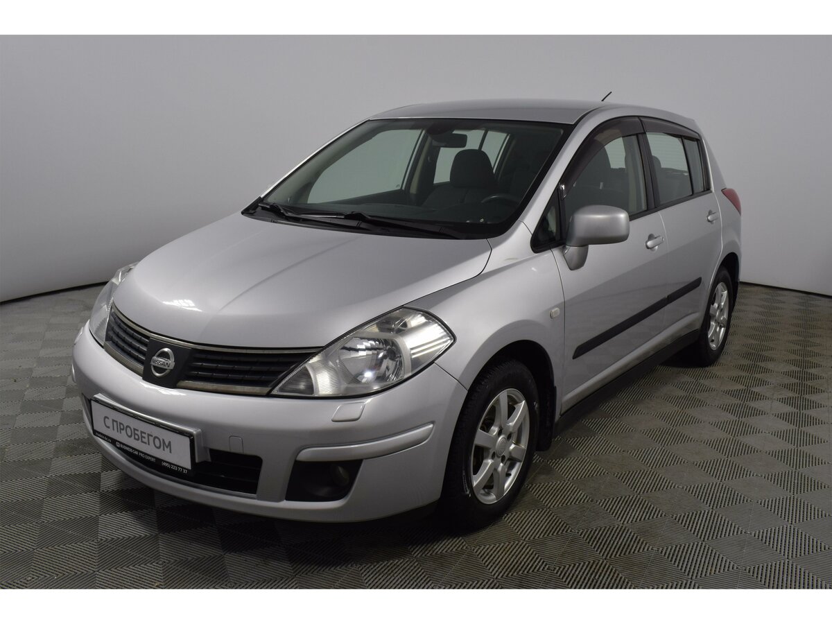 Nissan Tiida 2008