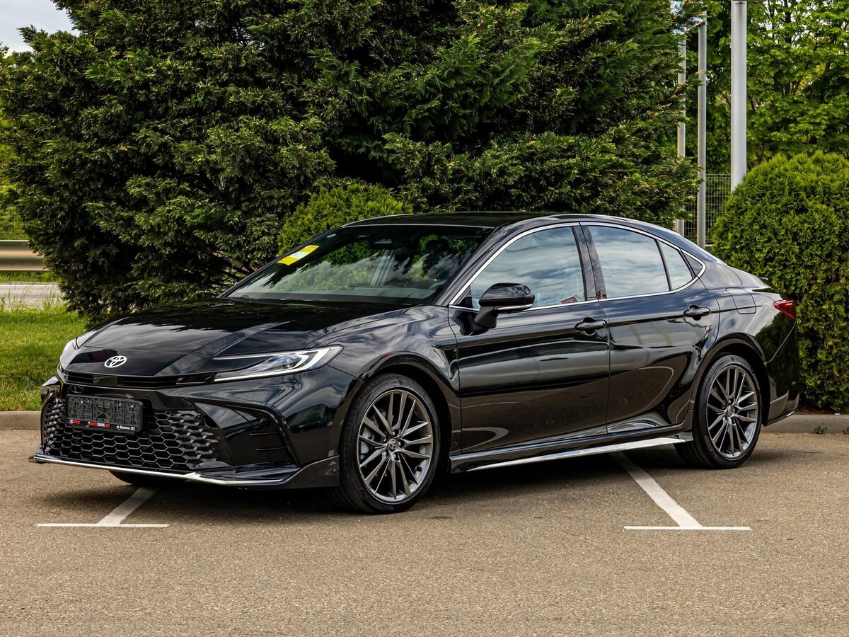 Toyota Camry IX (XV80)