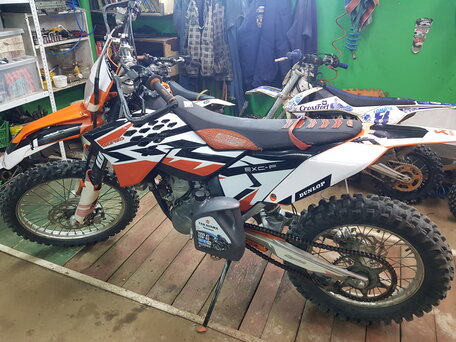 KTM 250 EXC F 365 000 18 KTM 250 EXC F