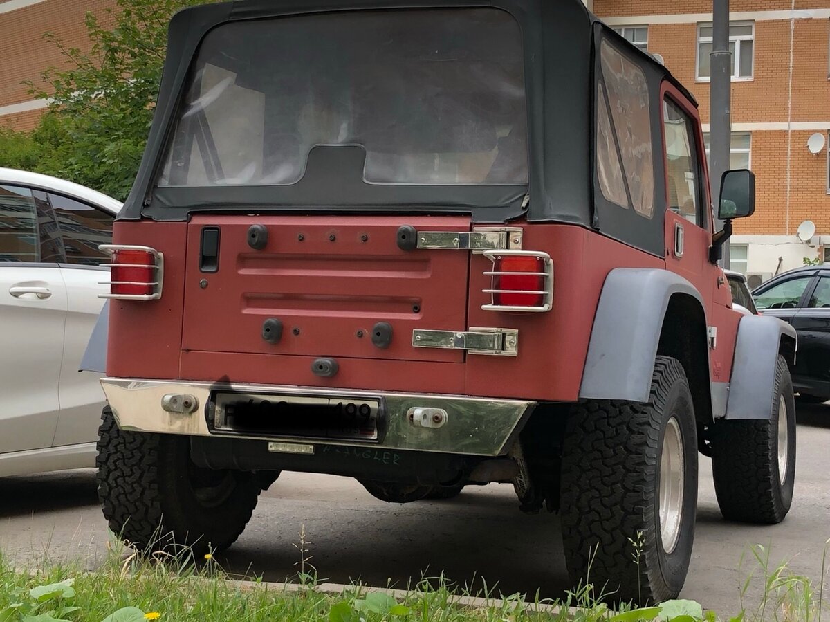 Купить б/у Jeep Wrangler II (TJ) 4.0 AT (178 л.с.) 4WD