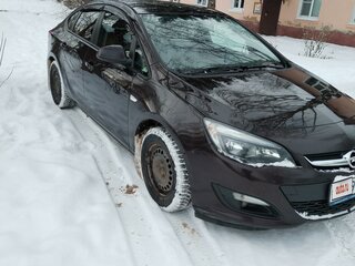 2013 Opel Astra J Рестайлинг, коричневый, 800000 рублей, вид 1