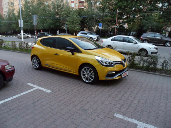 2014 Renault Clio RS IV, жёлтый - вид 5