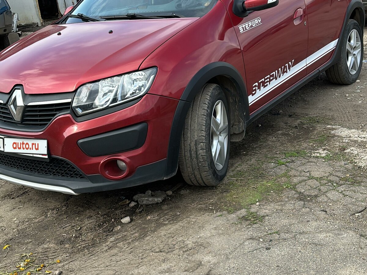 Купить б/у Renault Sandero II Stepway 1.6 AT (102 л.с.) бензин автомат ...