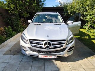 2017 Mercedes-Benz GLE 350 d I (W166), серебристый, 4000000 рублей, вид 1