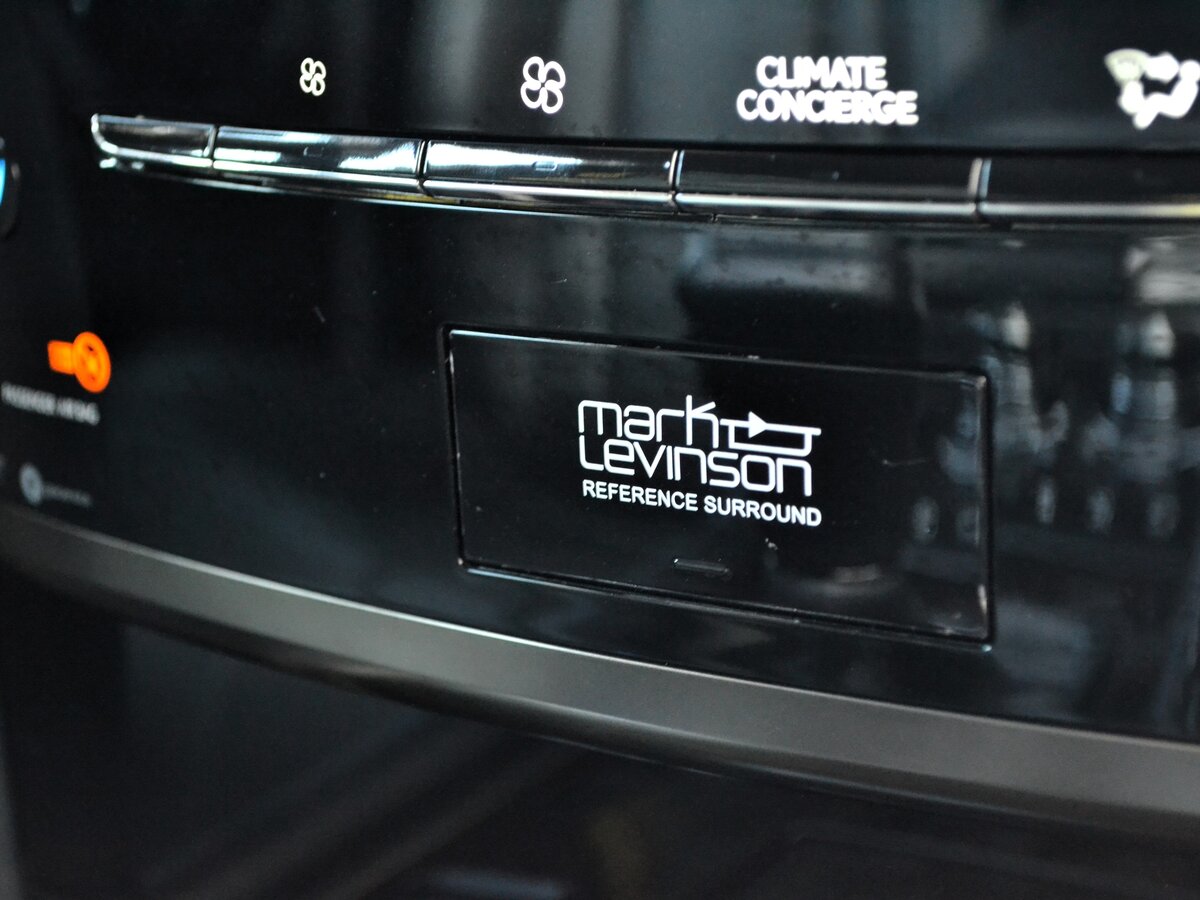 LEXUS LX - фото 21