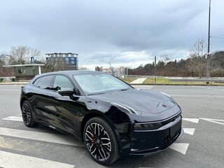 2023 Zeekr 001 100 kWh I, чёрный, 5600000 рублей, вид 2