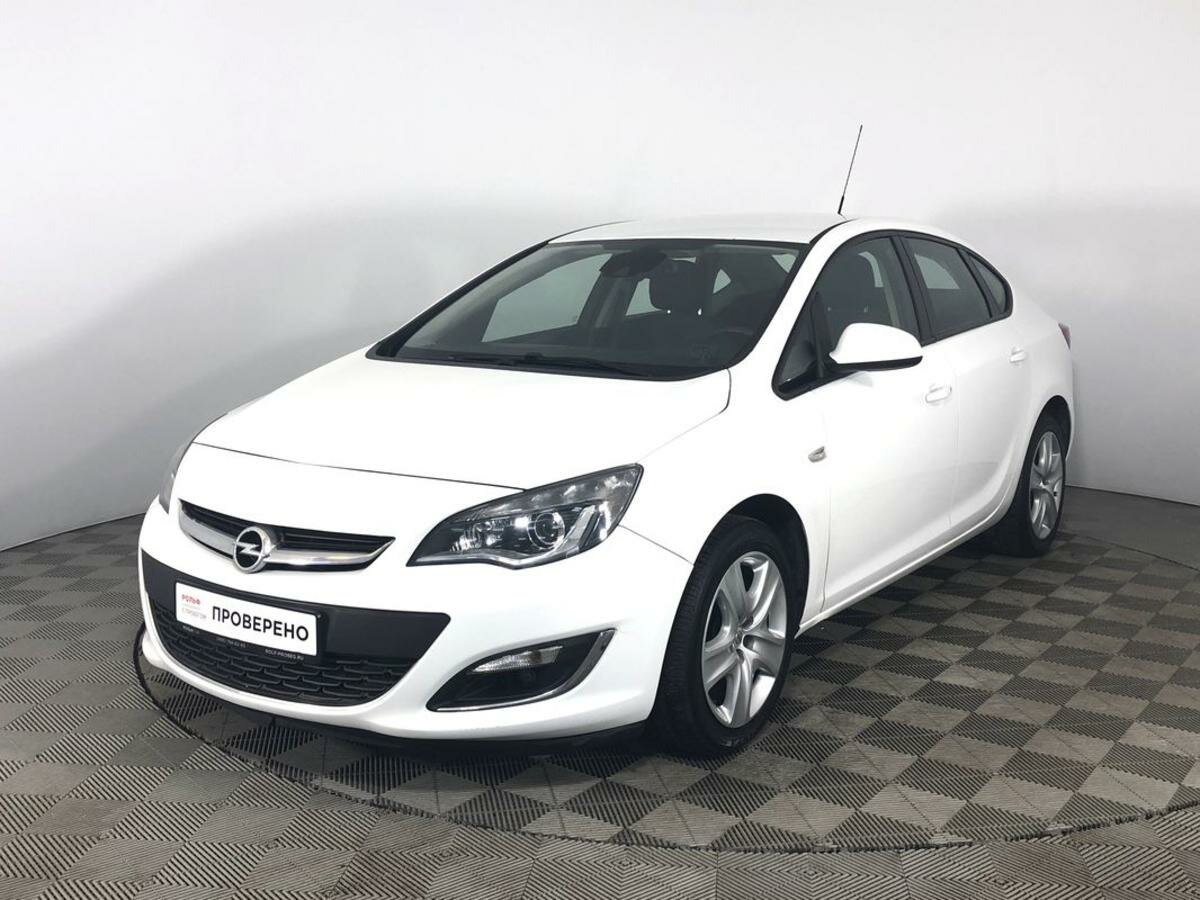Opel Astra j белая