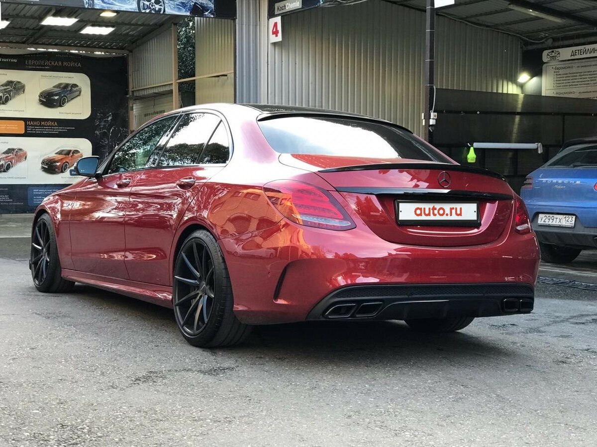 W205 AMG красный