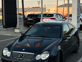 2001 Mercedes-Benz C-Класс 230 II (W203), синий, 650000 рублей, вид 1