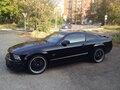 2006 Ford Mustang V, чёрный - вид 1