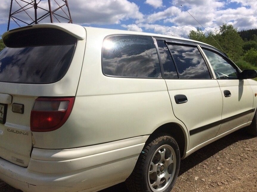 Toyota Caldina 1998