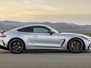 2024 Mercedes-Benz AMG GT 63 S E Performance II, серебристый, 31100000 рублей, вид 3