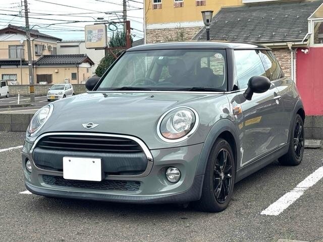 Mini Hatch One III (F55/F56)