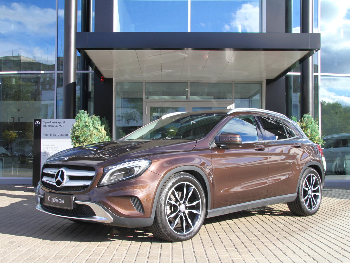 Мерседес GLA розовый