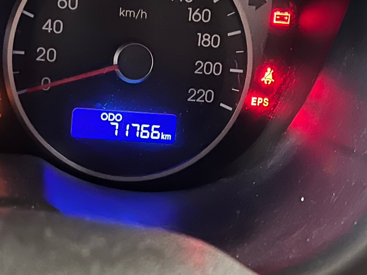Хендай i20 зеленый