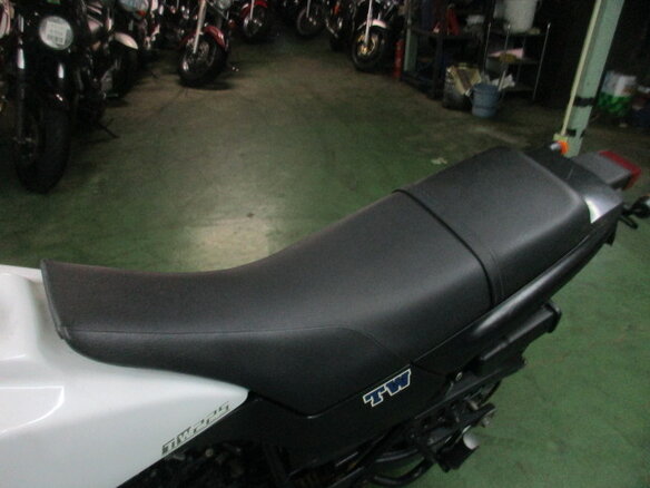 2005 Yamaha TW225, белый - вид 11