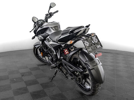 Bajaj Pulsar NS 200 38 Bajaj Pulsar NS 200