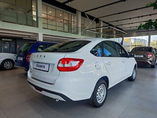 2026 Lada (ВАЗ) Granta I Рестайлинг, белый, 1037000 рублей, вид 4