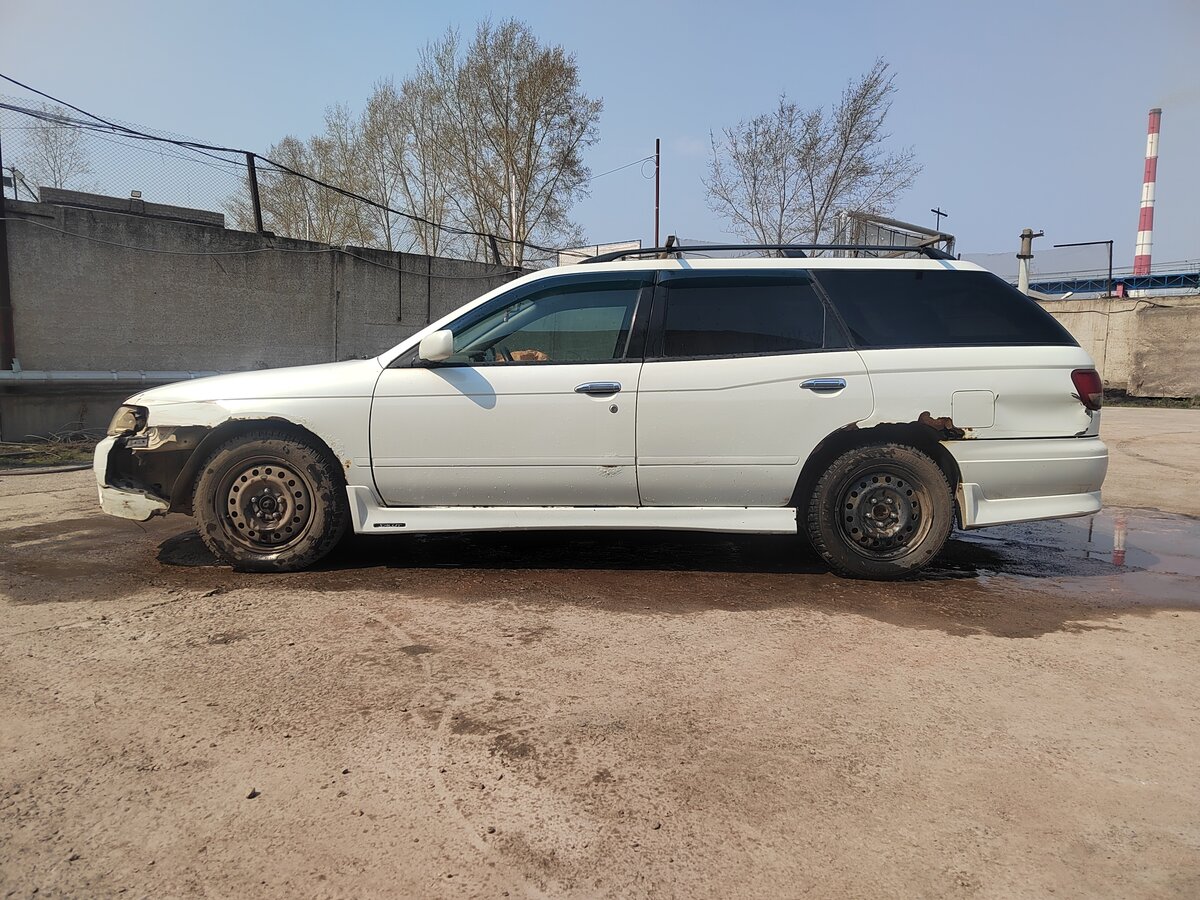 Ниссан авенир универсал