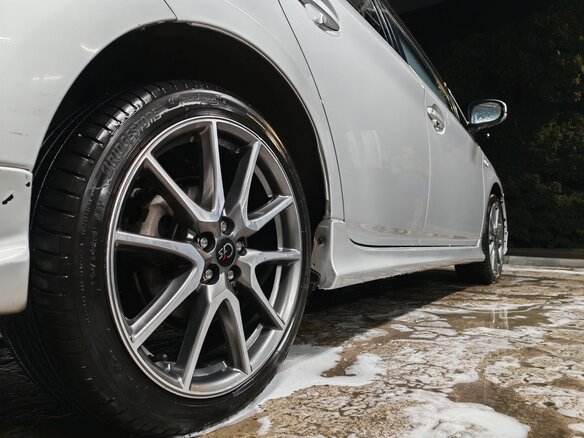 2009 Toyota Prius III (XW30), серый, 1200000 рублей - вид 4