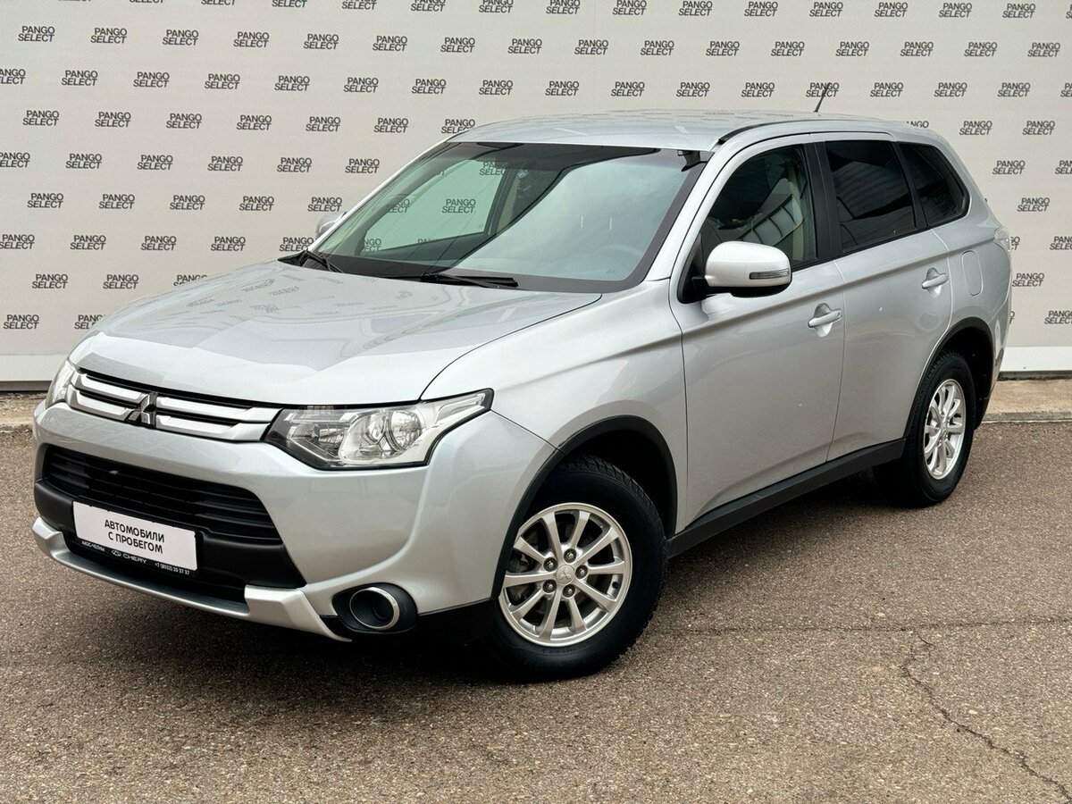 Купить б/у Mitsubishi Outlander III Рестайлинг 2.0 CVT (146 л.с.) 4WD ...