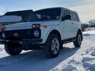 2013 Lada (ВАЗ) 2121 (4x4) I Рестайлинг, белый, 450000 рублей, вид 1
