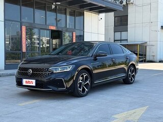 2022 Volkswagen Passat B8 Рестайлинг, чёрный, 1890000 рублей, вид 1