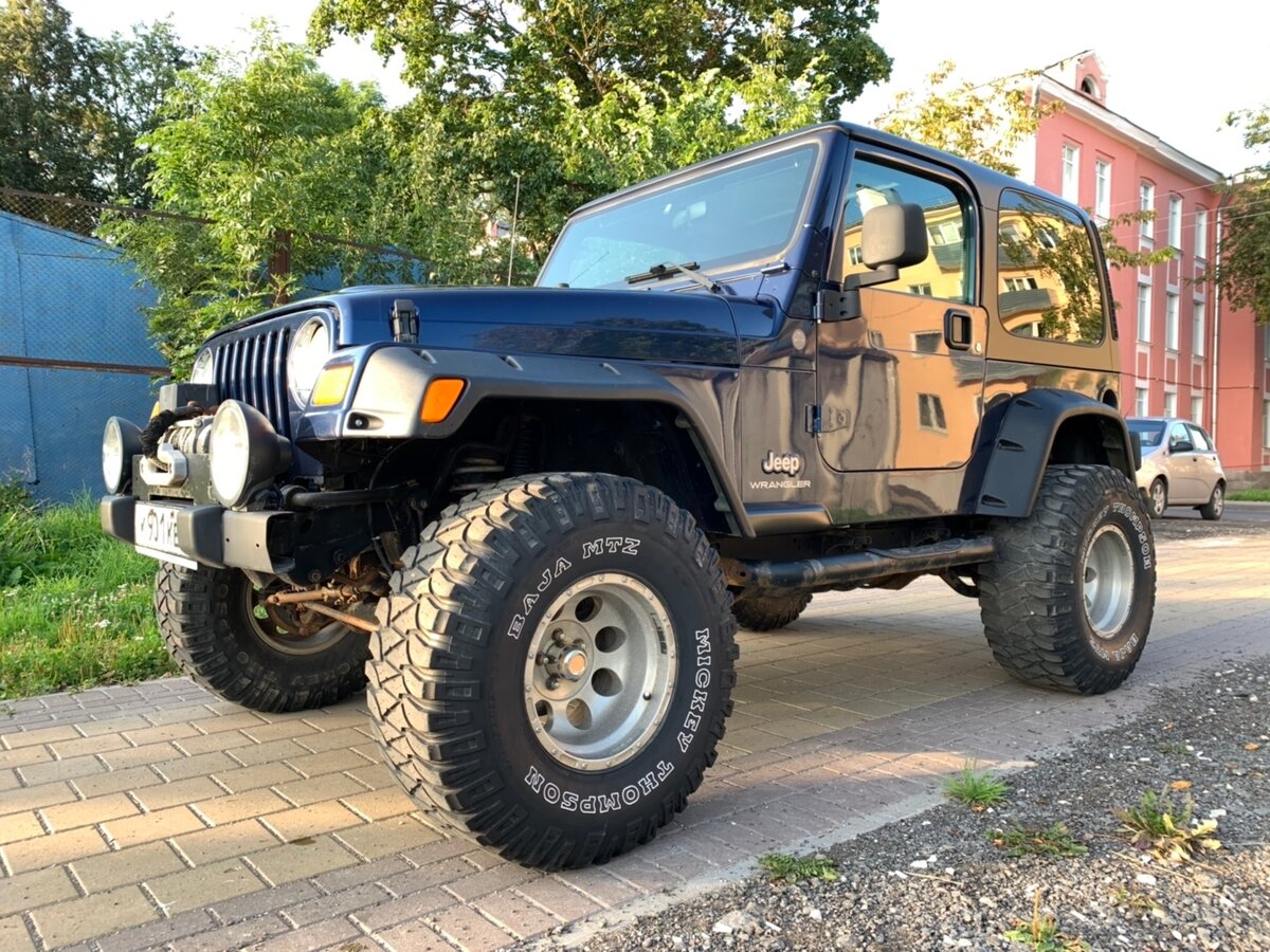 Купить б/у Jeep Wrangler II (TJ) 2.4 MT (147 л.с.) 4WD