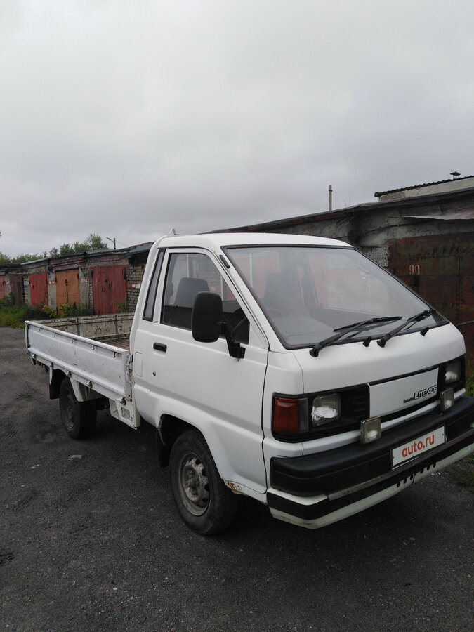 Toyota lite ace 1990